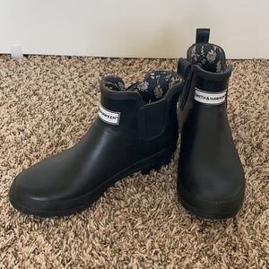 Smith & Hawkin Ankle Rainboots- Women’s size 7